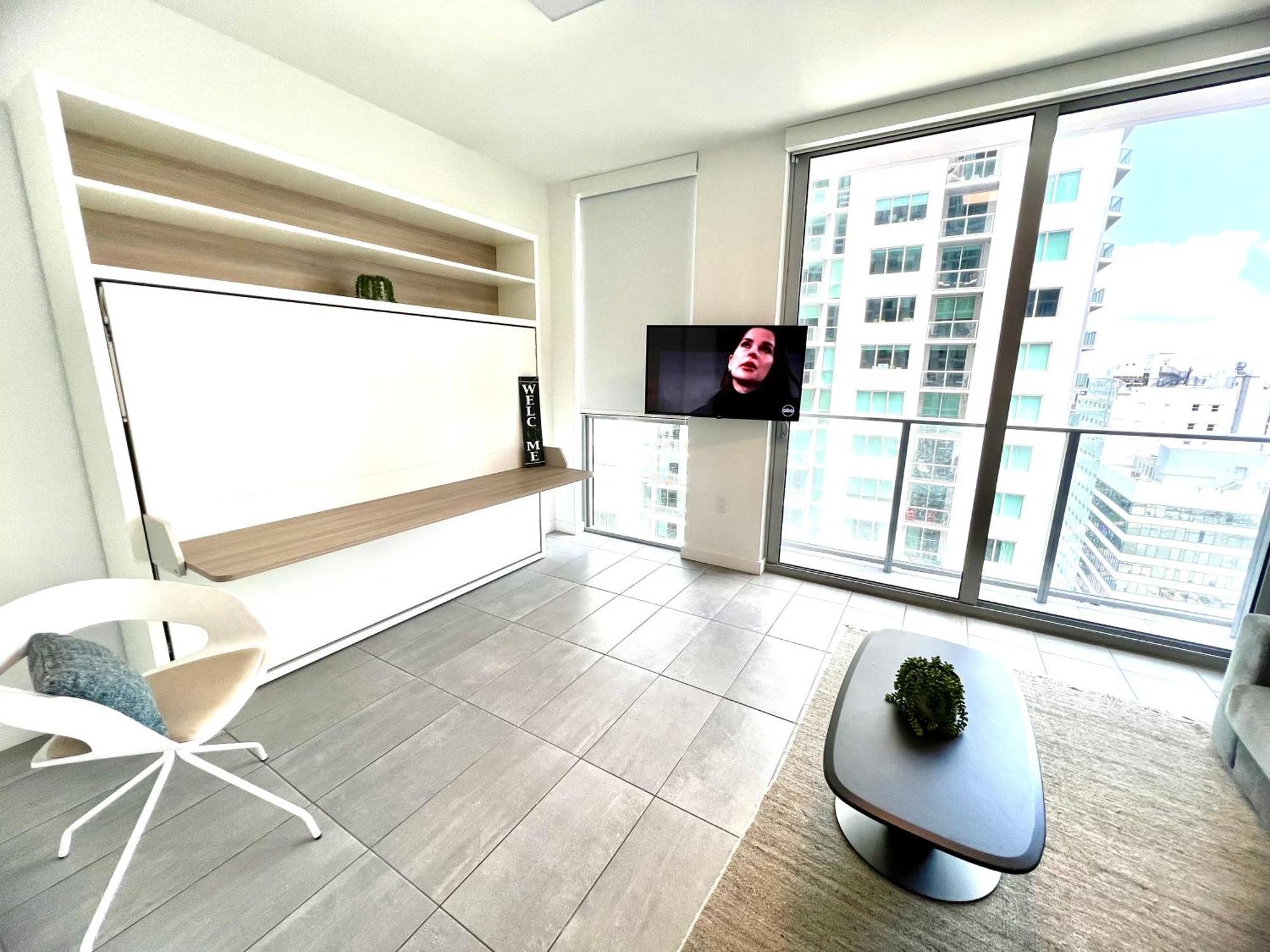 Ferienwohnung Spacious Studio In The Heart Of Downtown Miami Exterior foto