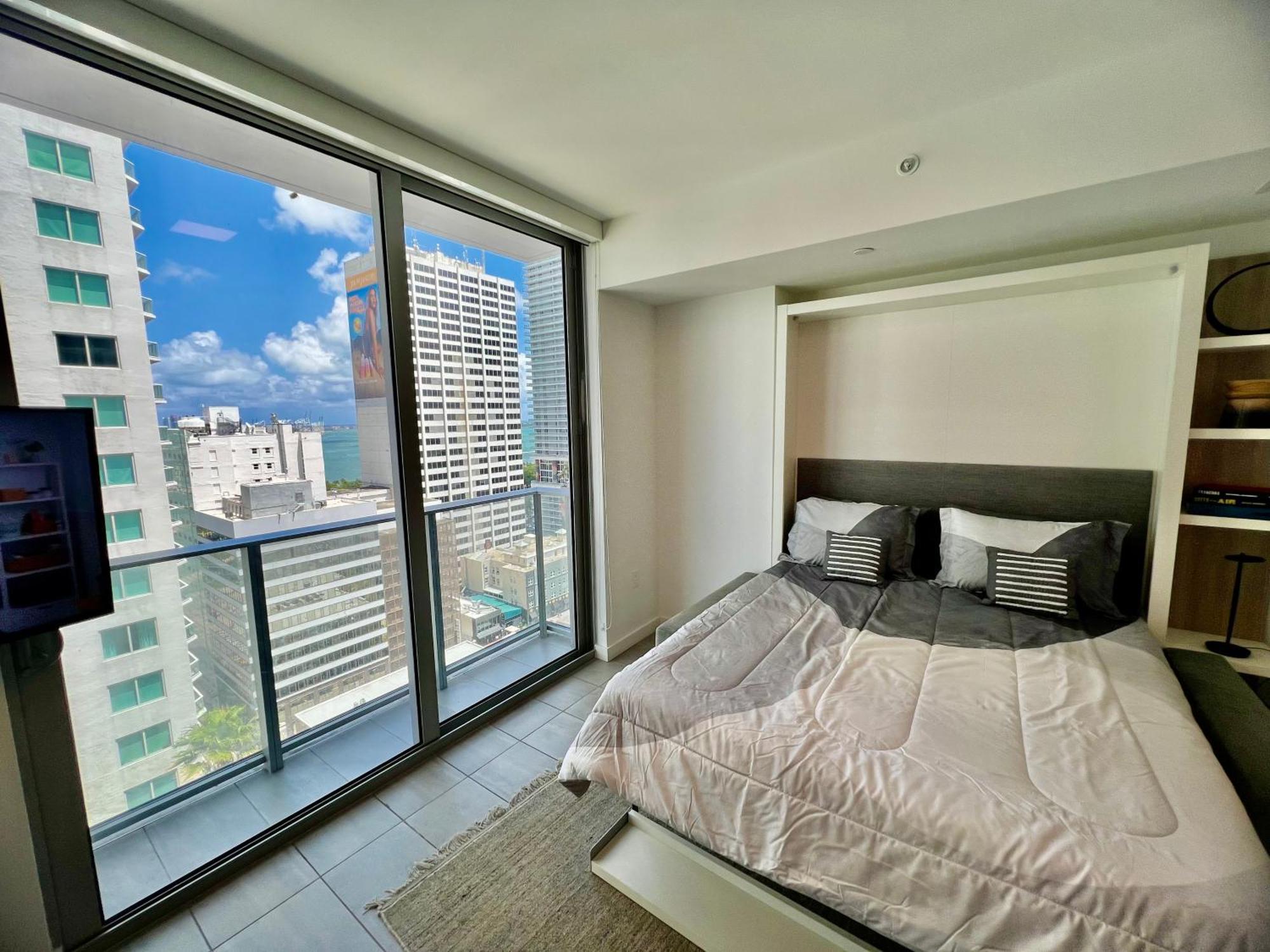 Ferienwohnung Spacious Studio In The Heart Of Downtown Miami Exterior foto