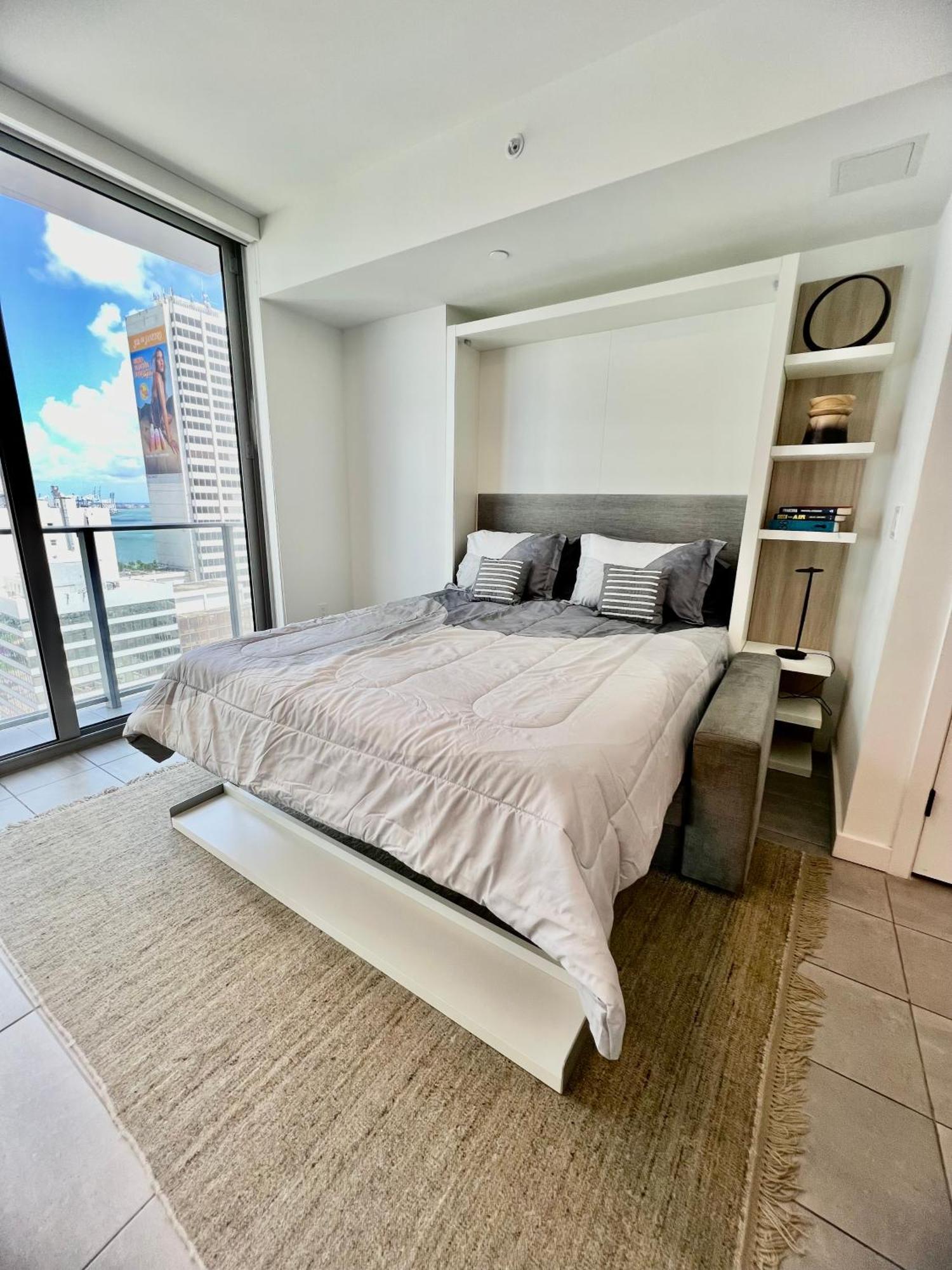 Ferienwohnung Spacious Studio In The Heart Of Downtown Miami Exterior foto